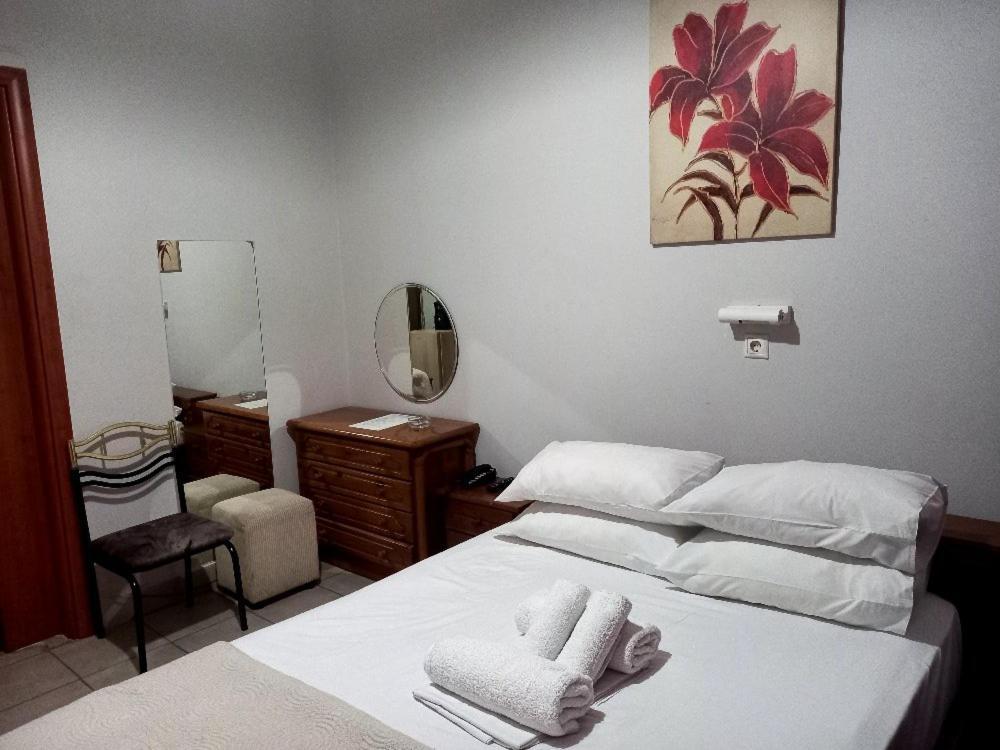 Hotel Korydallos Pire Dış mekan fotoğraf